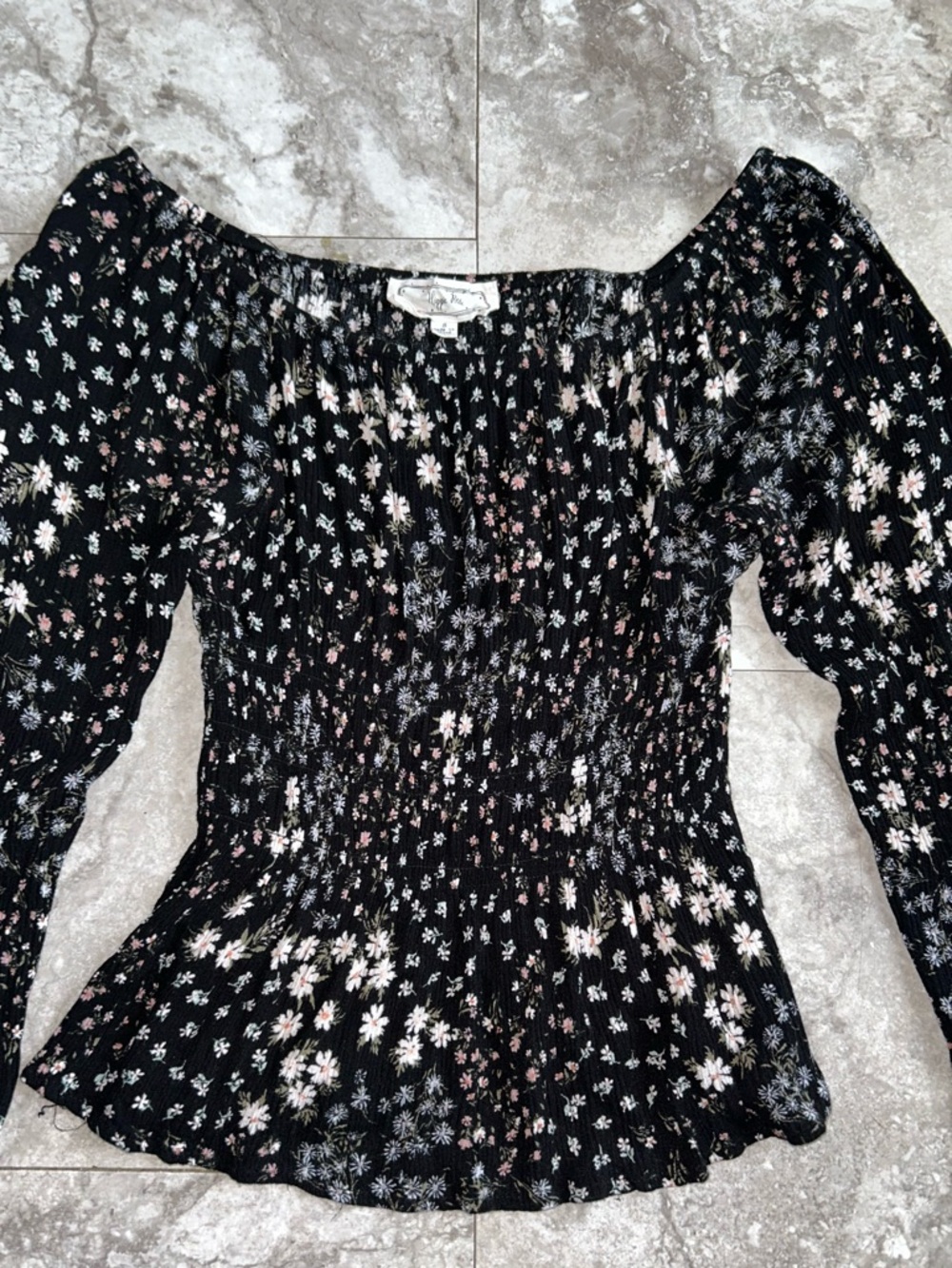 Boho Hippie Rose Smocked Bodice Long Sleeve Floral Top Small